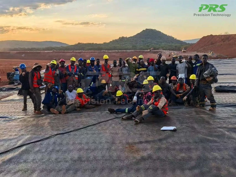 team-working-on-tailings-geomembrane-project team-working-on-tailings-geomembrane-project